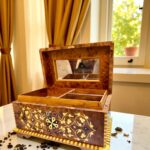 Handmade Wooden Jewelry Box – Luxury Thuya Craftsmanship - Image 8